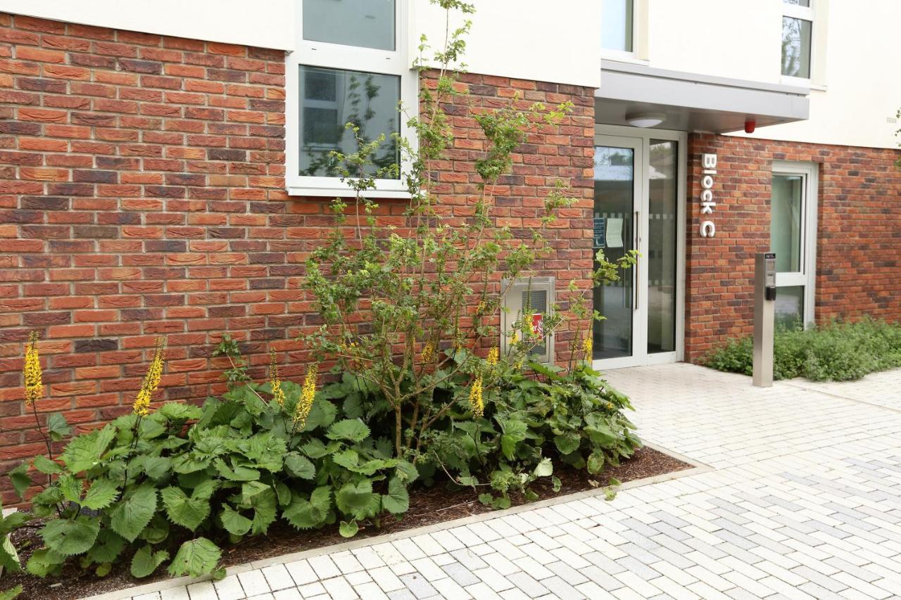 Destiny Student - Parkgate (Adults Only) Apartamento Dublin Exterior foto