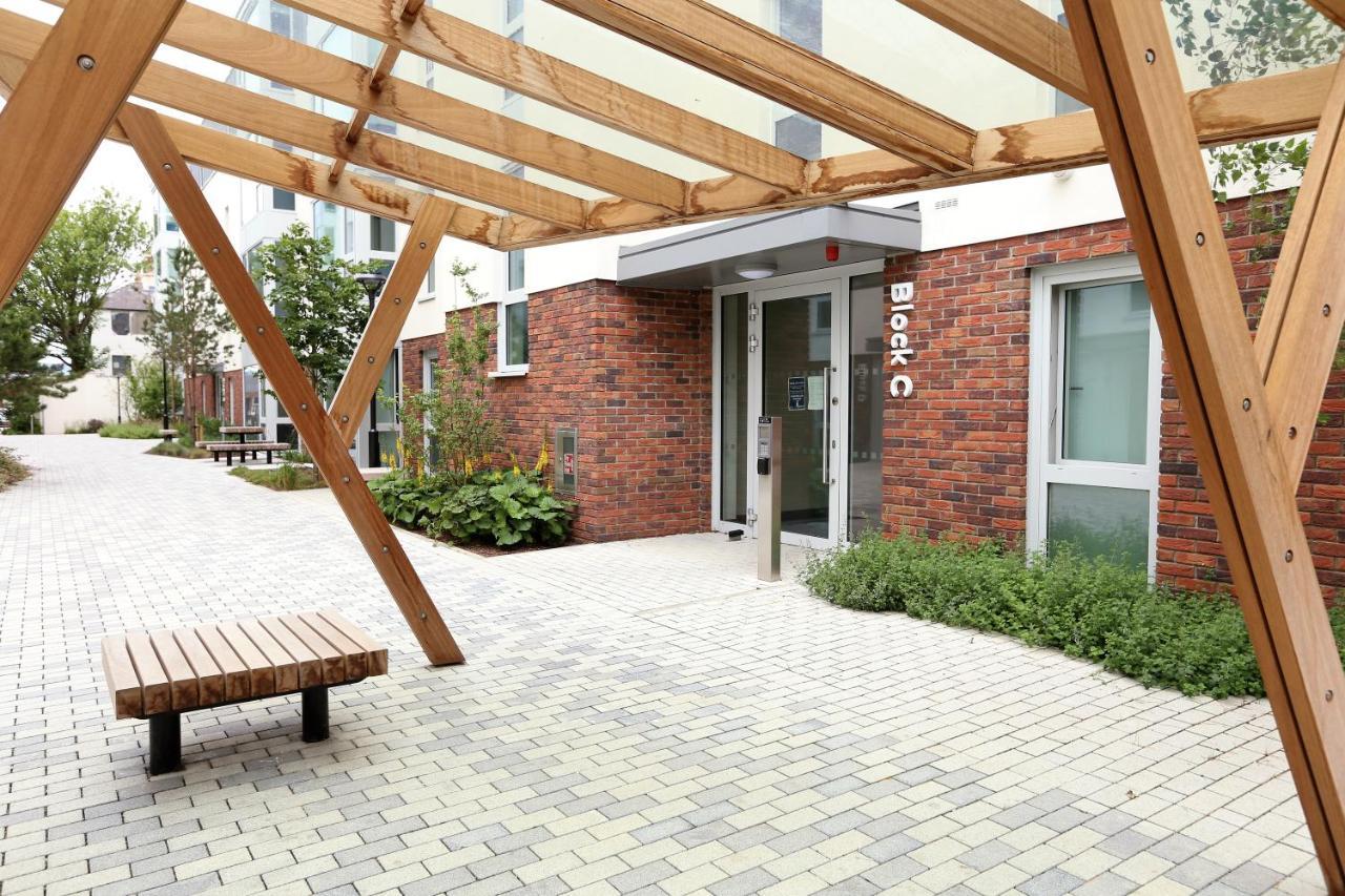 Destiny Student - Parkgate (Adults Only) Apartamento Dublin Exterior foto